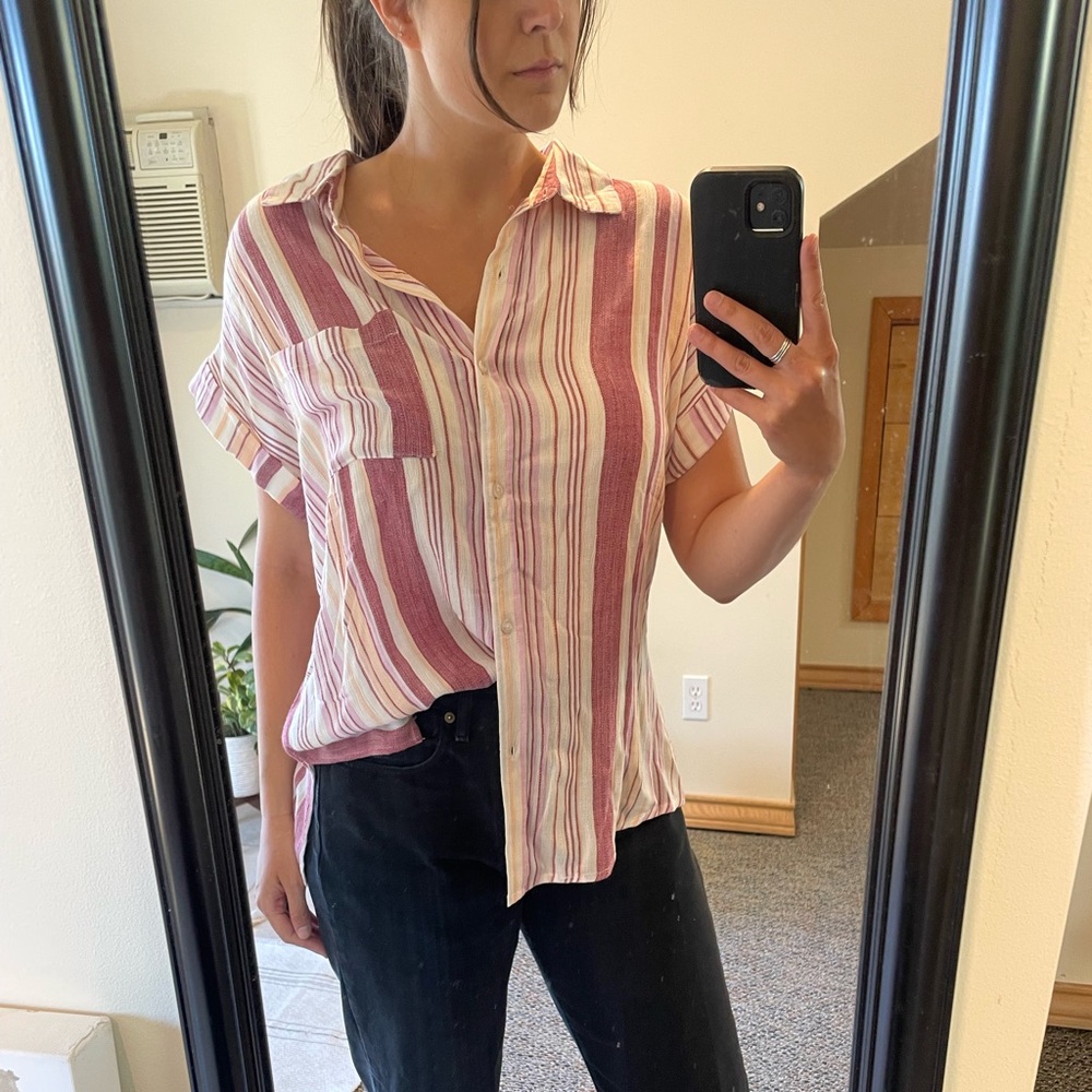 NWT Women’s Lightweight Tunic